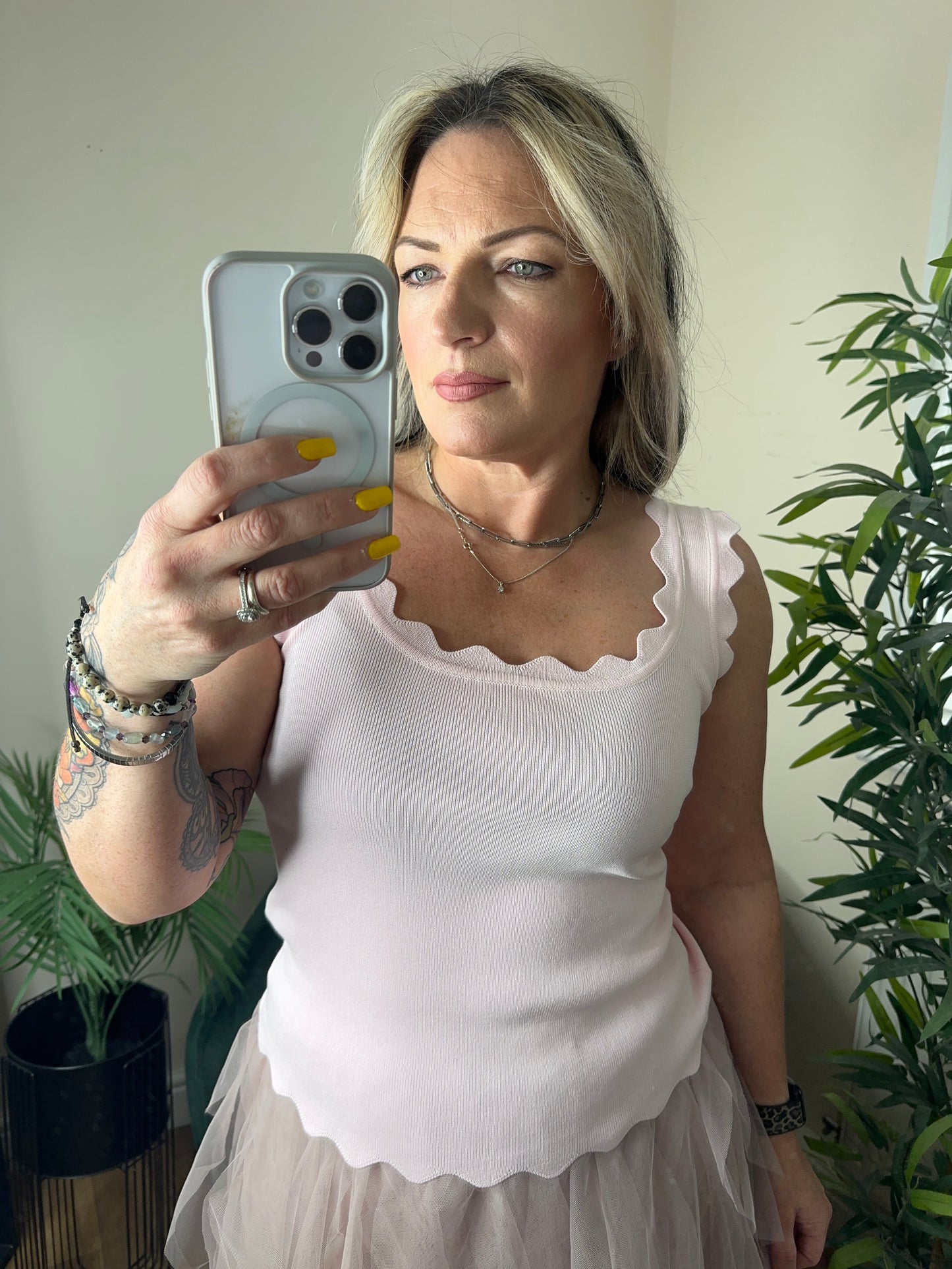 CHERIE Plain Knitted Vest Pink