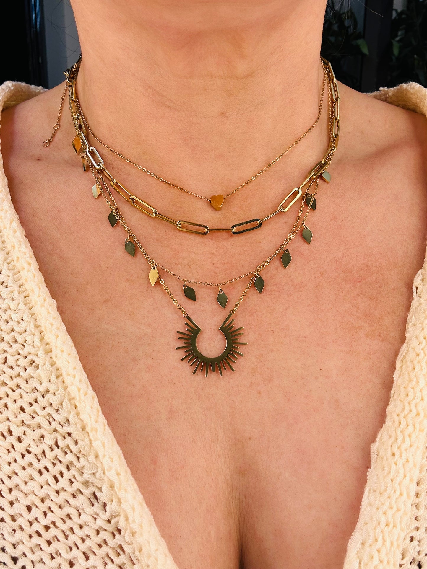 MISGRACEFUL Sunburst Necklace Gold