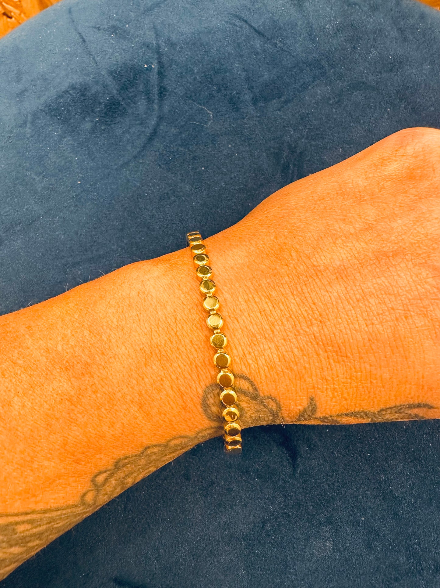 MISGRACEFUL Spot Bangle Gold