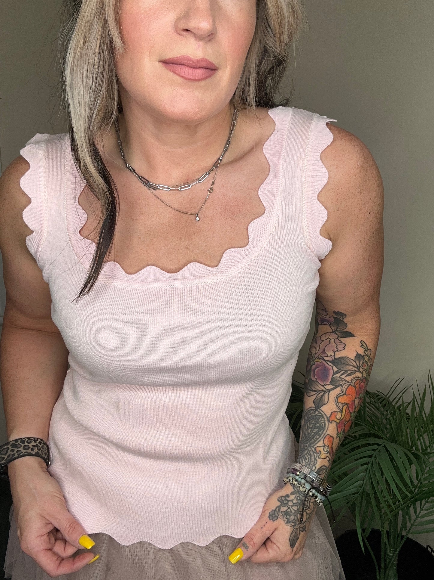 CHERIE Plain Knitted Vest Pink