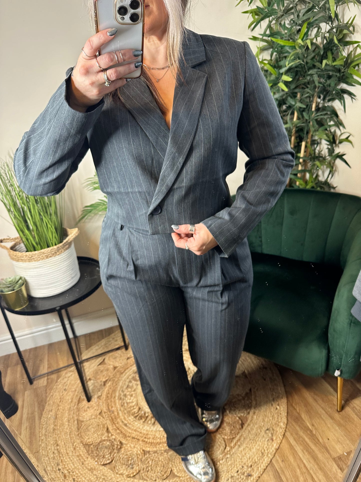 MOVES Ryda Cropped Pin-Stripe Blazer