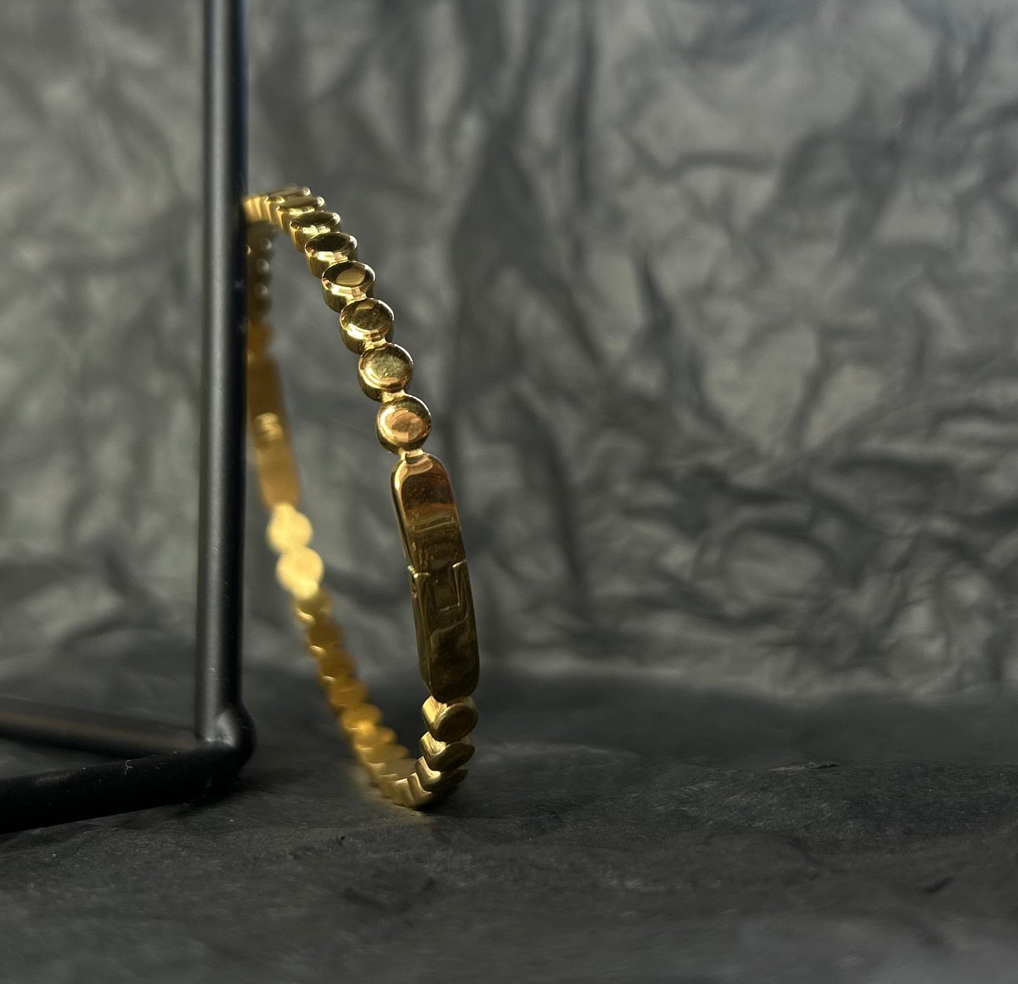 MISGRACEFUL Spot Bangle Gold