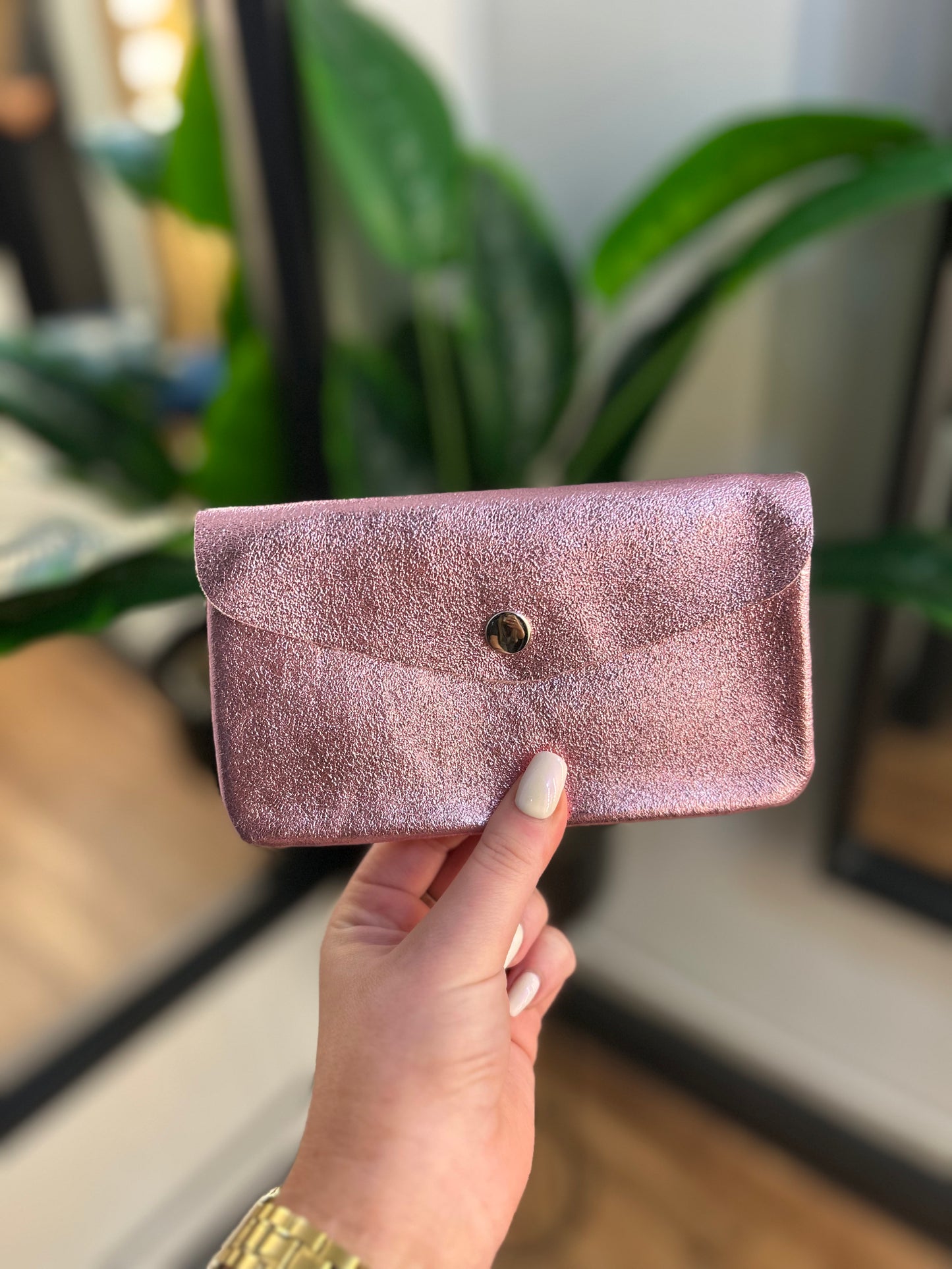 POLLY Metallic Light Pink Purse
