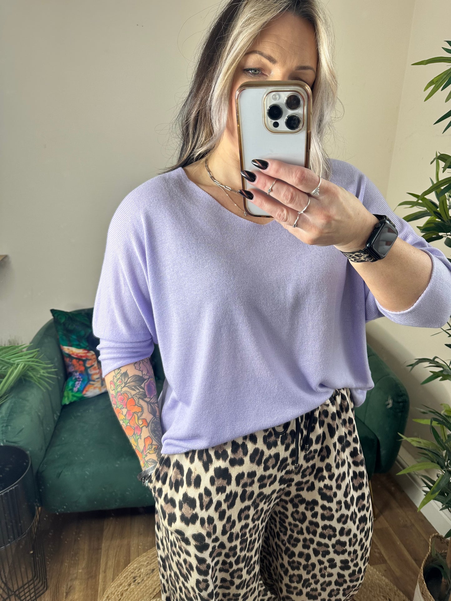 LENA V-Neck Super Fine Knit Lilac