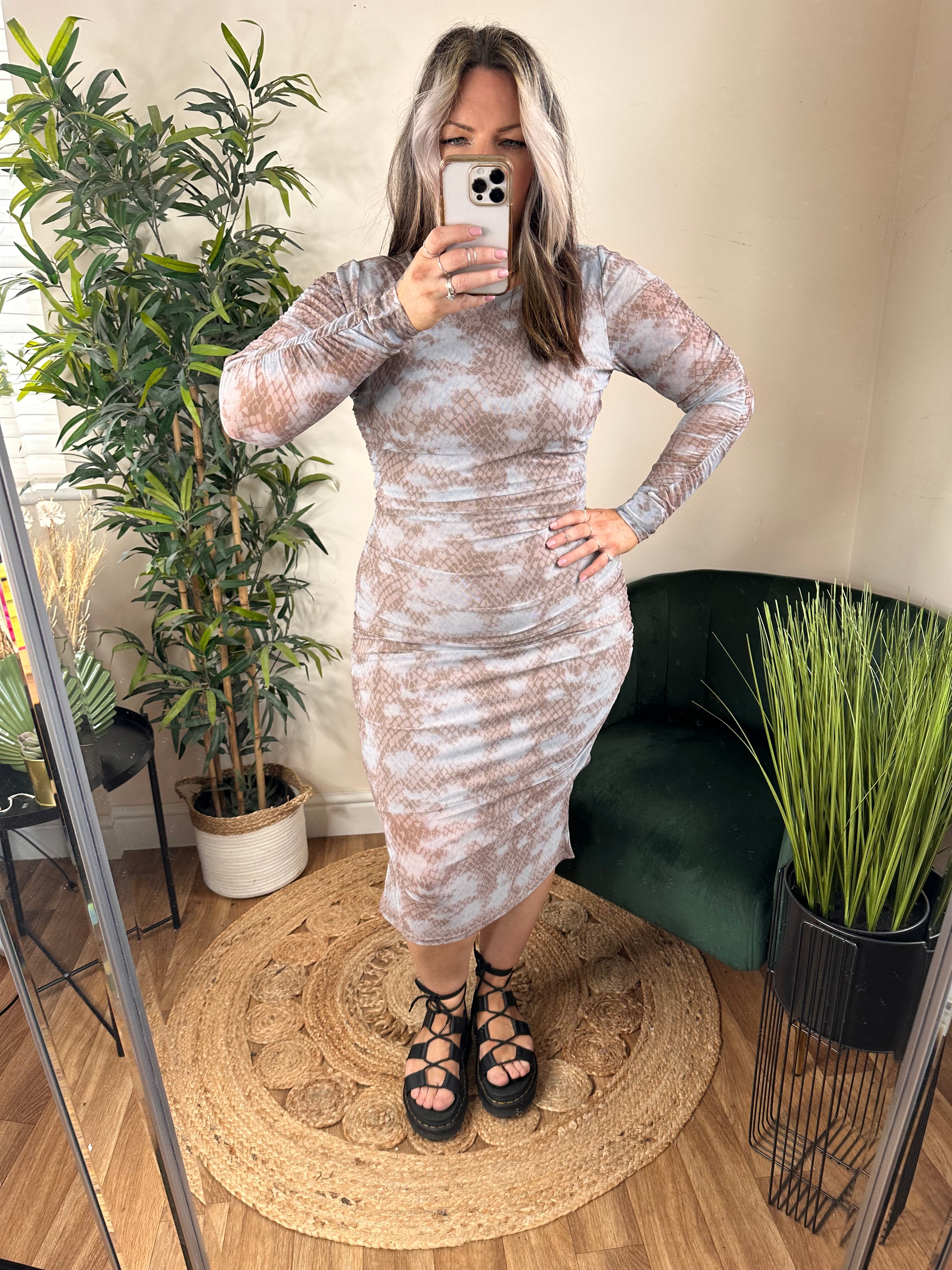 ICHI Ista Ruched Mesh Dress Funghi Snake