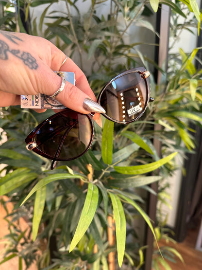 Oversized Cut Out Cat Eye Sunglasses