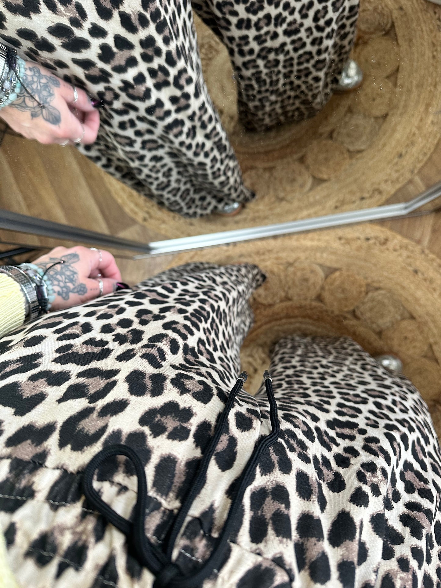 MADISON Wide Leg Leopard Jogger