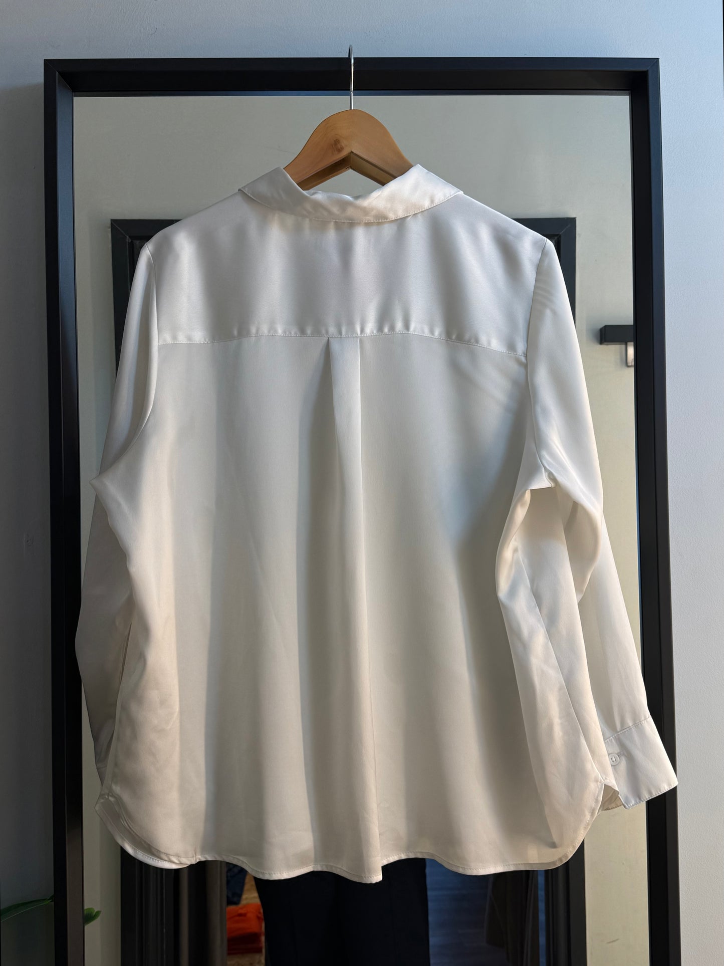 PRELOVED M&S Satin Shirt Cream Size 18