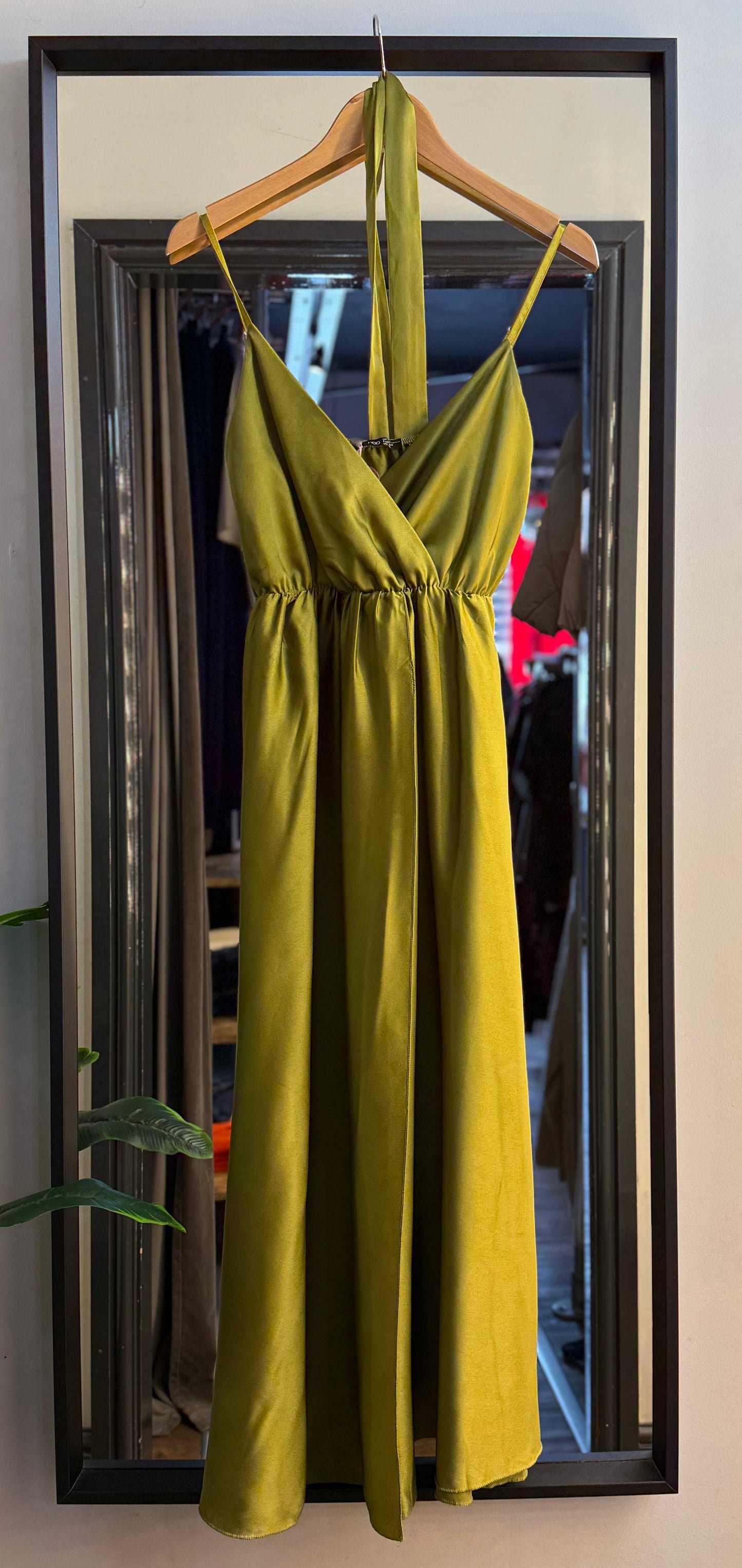 PRELOVED Boohoo Satin Dress Green Size 16