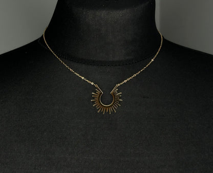 MISGRACEFUL Sunburst Necklace Gold