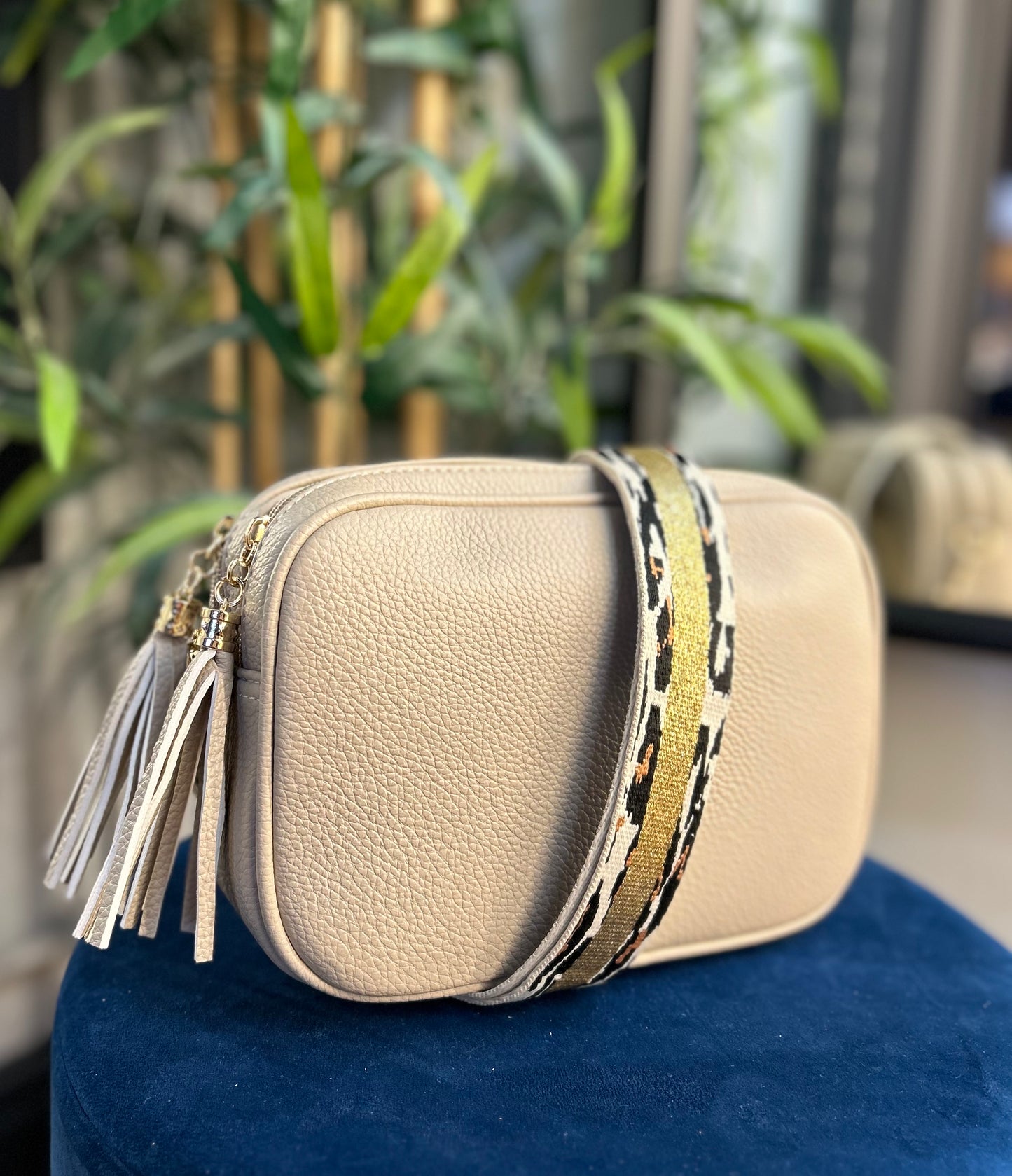 Bailey Double Zip Camera Bag With Strap Beige